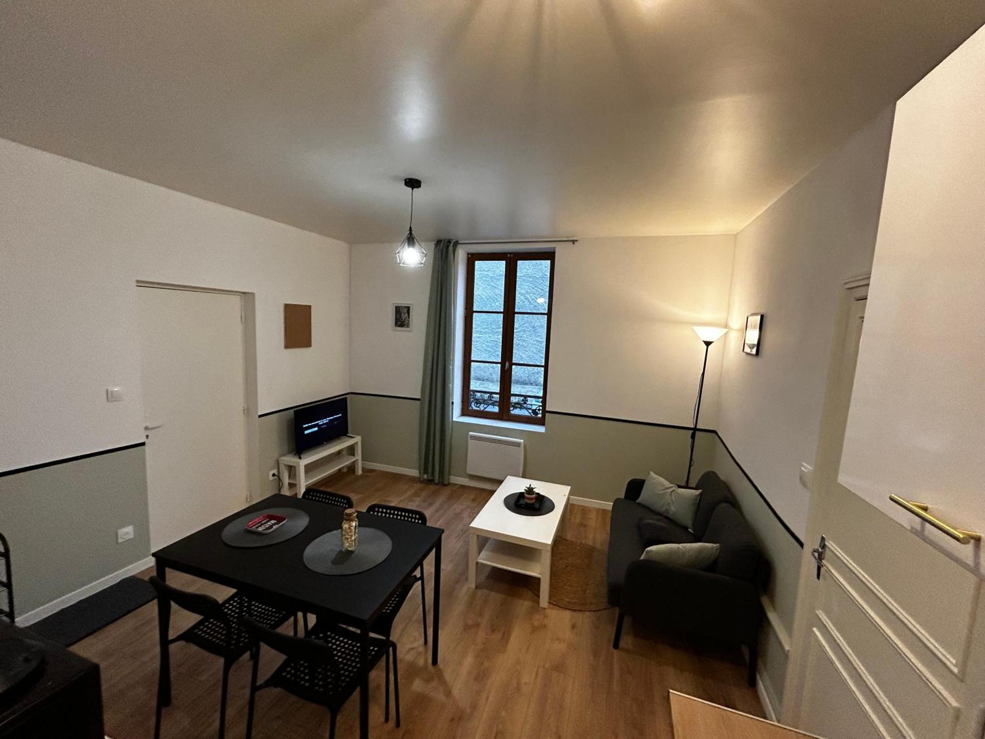 Apartment La Preize Station - Theatre De Champagne - Wifi *