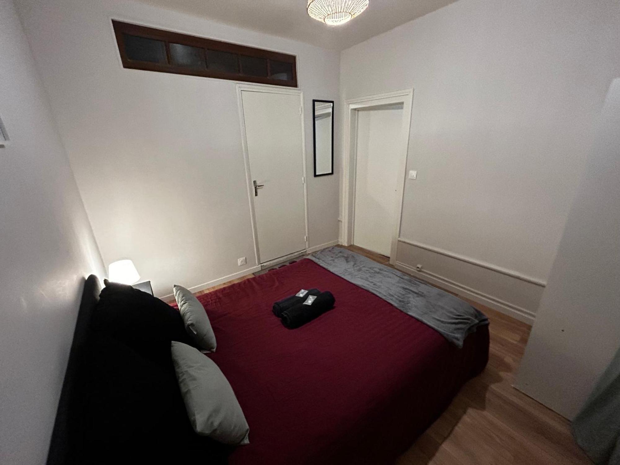 Apartment La Preize Station - Theatre De Champagne - Wifi